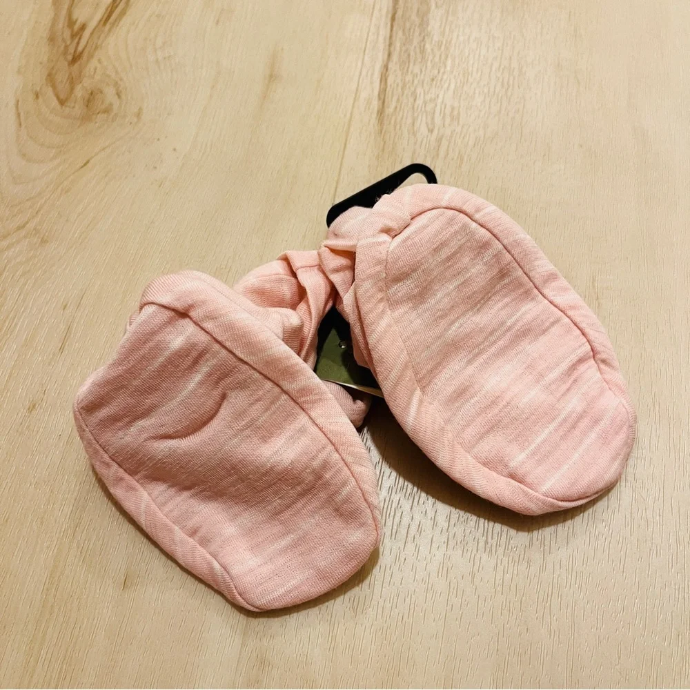 NWT Nui Organics 0-6m Merino Wool Booties pink stripe